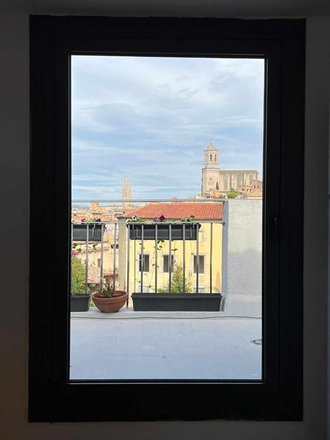 Romantic Duplex With Terrace And Great Views Girona Bagian luar foto