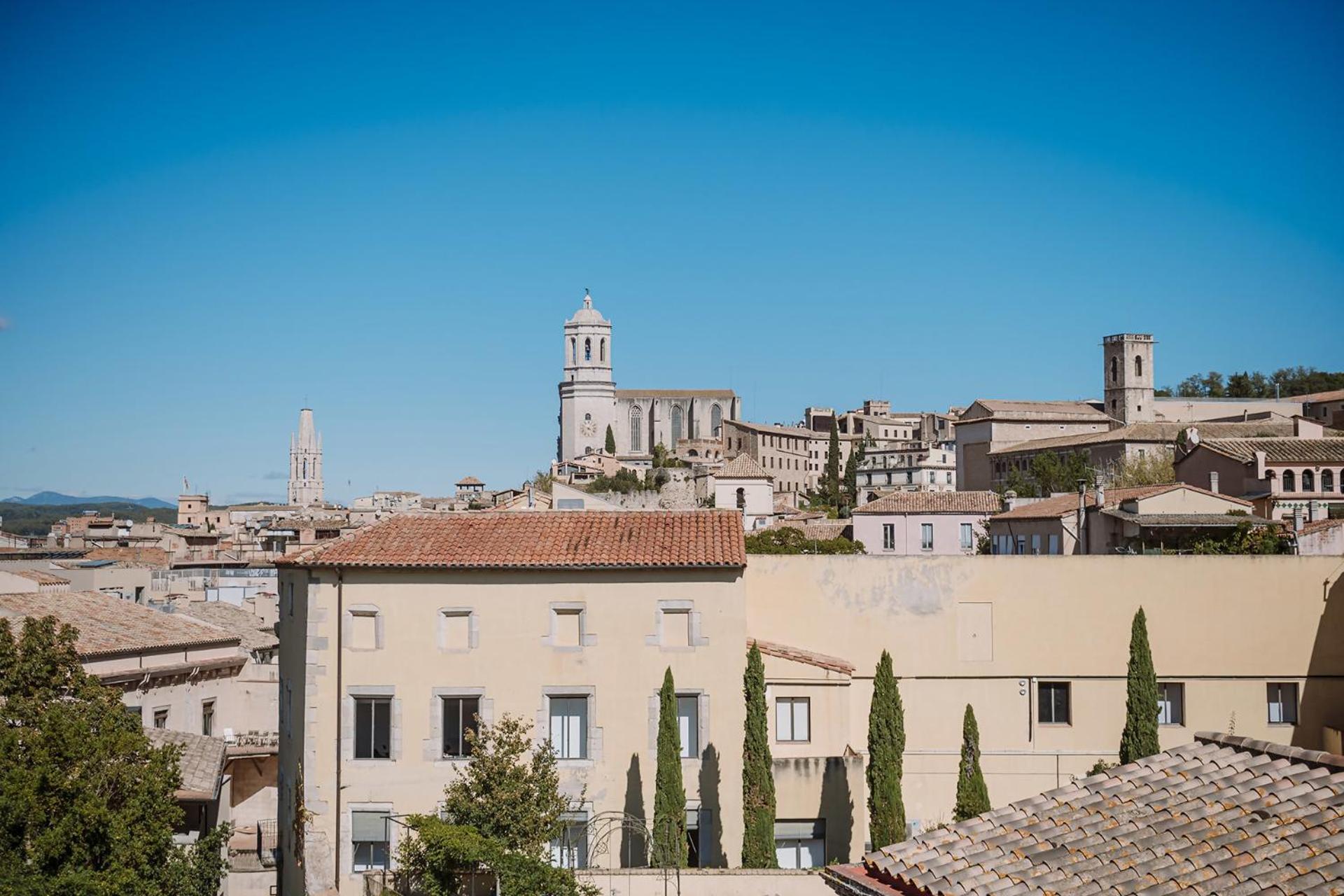 Romantic Duplex With Terrace And Great Views Girona Bagian luar foto