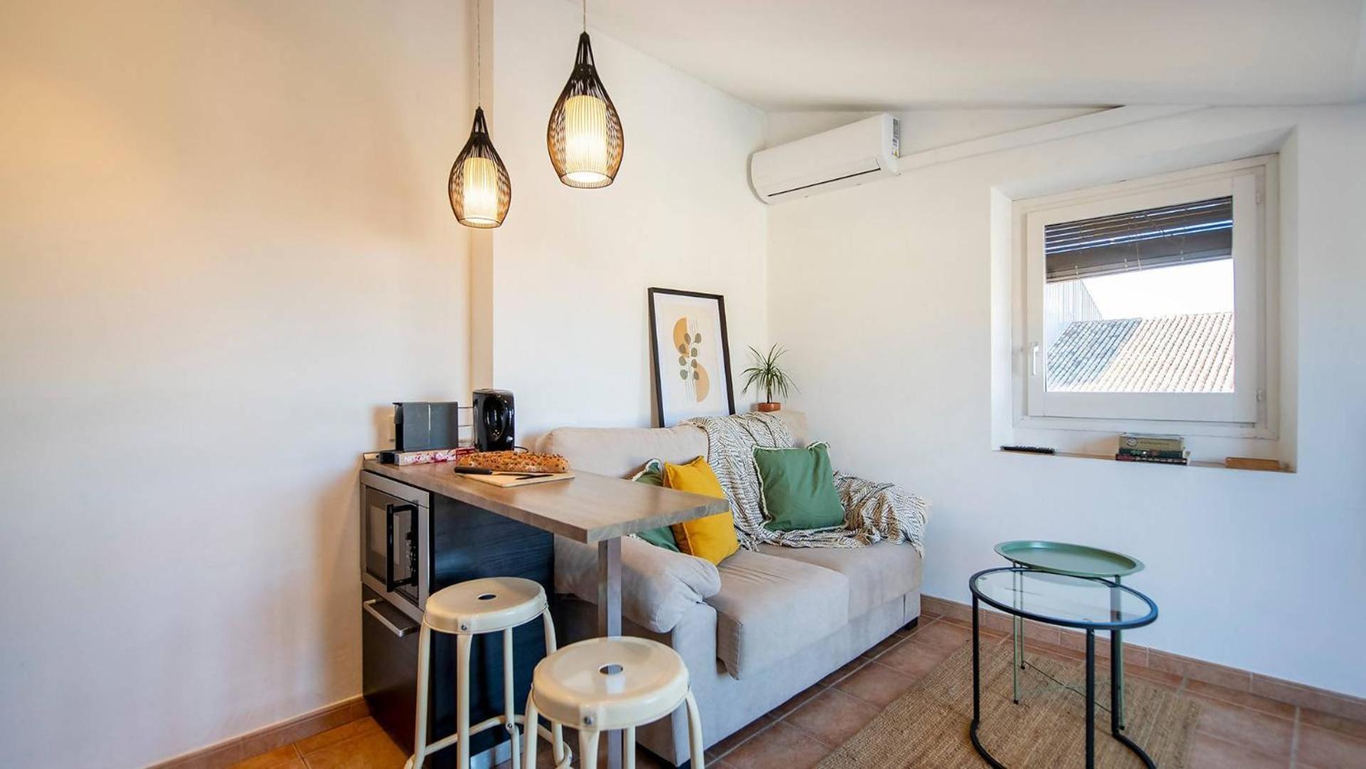 Romantic Duplex With Terrace And Great Views Girona Ruang foto