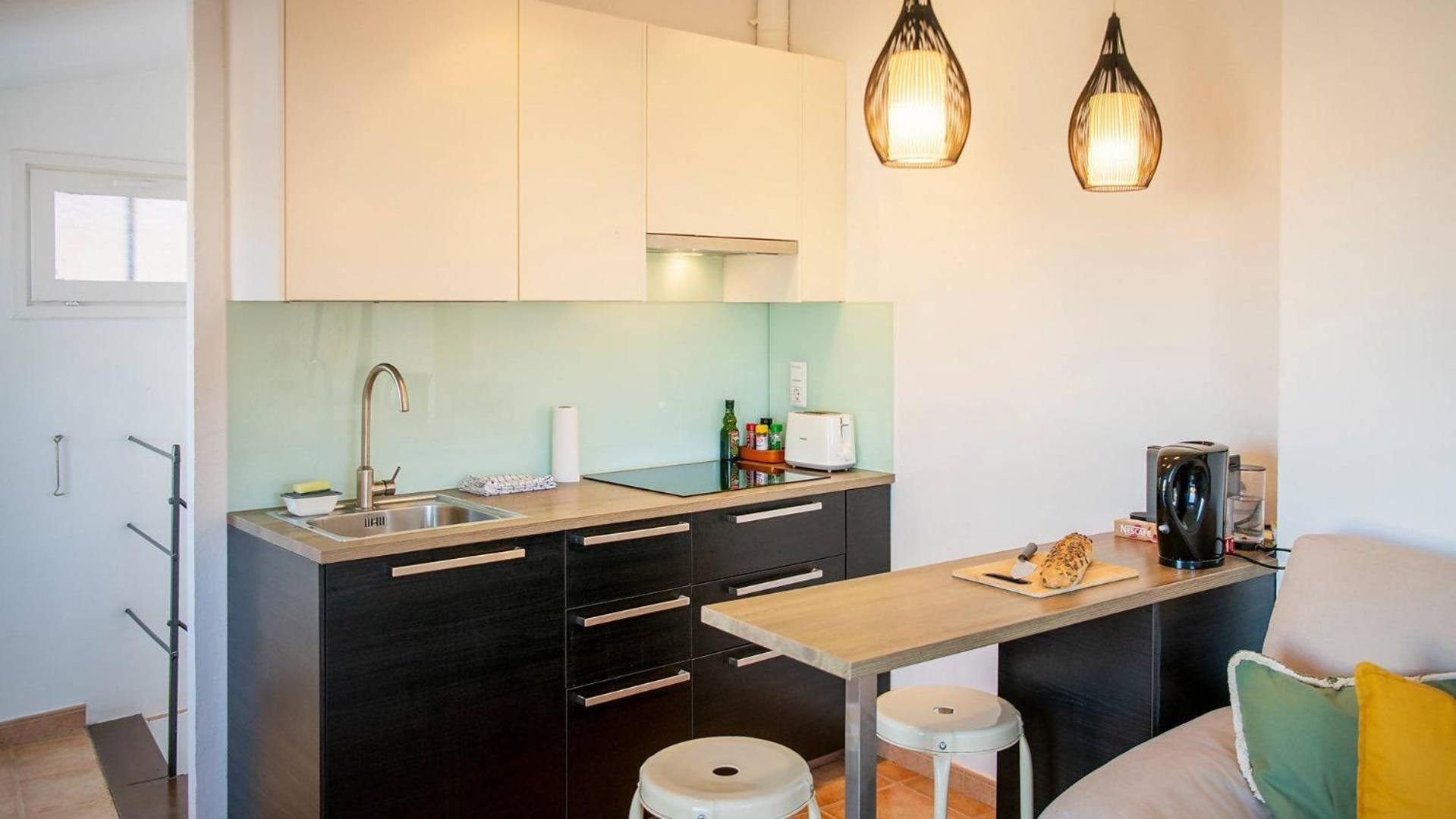 Romantic Duplex With Terrace And Great Views Girona Ruang foto
